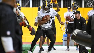 Steelers' Key Offensive Weapon Darnell Washington Appears Frustrated With Omar Khan's Choices (Steelers News). Photo by Karl Roser / Pittsburgh Steelers
