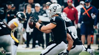 Steelers’ Epic 2018 Collapse Gave Derek Carr One Of His Favorite Career Moments (Steelers News). Photo by Michael Clemens / Oakland Raiders