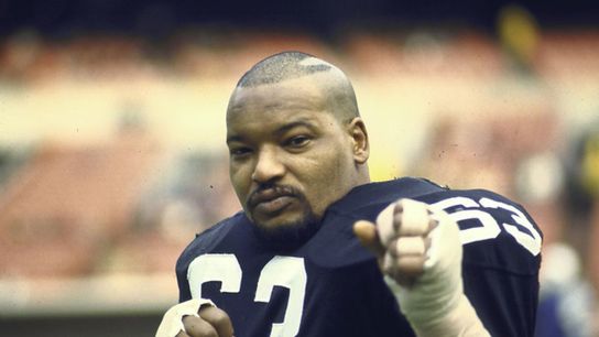 Steelers Infamous RB Frenchy Fuqua Threw Ernie Holmes An Epic Bachelor Party In 1976 That Nearly Ended In Disaster (Steelers News)
