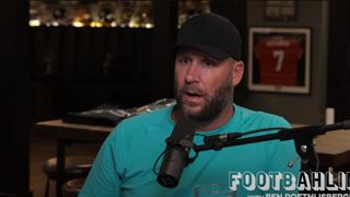 Steelers' Ben Roethlisberger Responsible For Team Woes, Not Mike Tomlin Per A Clueless Rich Eisen (Steelers News). Photo by Footbahlin with Ben Roethlisberger