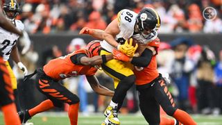Steelers' Ben Roethlisberger Critical Of 2023 Offensive Strategy That Has Ignored Pat Freiermuth (Steelers News). Photo by Abigail Dean / Pittsburgh Steelers