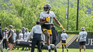 Steelers' Hakeem Butler Needs To Shine In Special Situations To Make The Team Per Arthur Moats (Steelers News). Photo by Karl Roser / Steelers