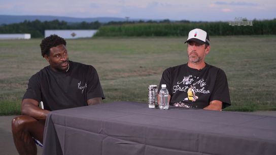 Steelers' Aaron Rodgers Calls Out Multiple Young Players Who Need To Improve Immediately: "Figure It Out" (Steelers News)