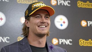 CBS Draft Expert Thinks Steelers Potential Selection Jaxson Dart Is Only A Slight Improvement From Kenny Pickett (Steelers News). Photo by Matt Freed / Post-Gazette