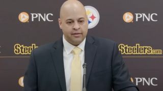 Rapoport: Steelers Fans Have 3 Big Names To Watch For Via Trade (Steelers News). Photo by Steelers Official Website