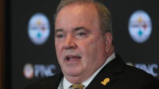 Steelers' Mike McCarthy Delivers Bold Message To His New Locker Room (Steelers News). Photo by Gene J. Puskar / AP Photo