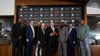 Mike McCarthy Makes A Big Splash By Adding Former Steelers Defender To Coaching Staff (Steelers News). Photo by Taylor Ollason / Pittsburgh Steelers