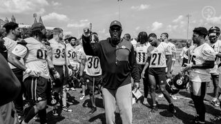 Steelers Veteran Exposes Unique Tactic Mike Tomlin Deploys Against 2 Players (Steelers News). Photo by Karl Roser / Pittsburgh Steelers