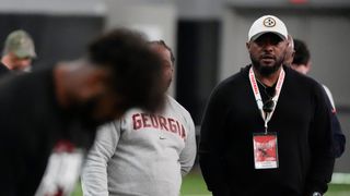 "Behind The Scenes" Clues Hint At Steelers Targeting A Certain Quarterback On Day 3 Of The 2025 NFL Draft (Steelers News). Photo by Joshua L. Jones / USA TODAY NETWORK via Imagn Images