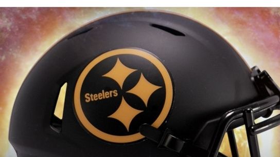 Steelers Riddell Axiom helmet Steelers Riddell Axiom helmet