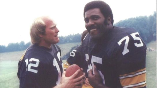 Steelers’ Terry Bradshaw Shares Unbelievable Story About “Mean” Joe Greene Throwing A Helmet At Cleveland Browns Fans (Steelers News)