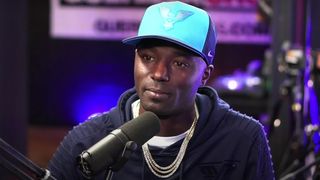 Steelers Super Bowl Hero Santonio Holmes Was Motivated After Blaming 90s Wide Receivers For Super Bowl 30 Loss  (Steelers News). Photo by Lorraine Lindsey Podcast