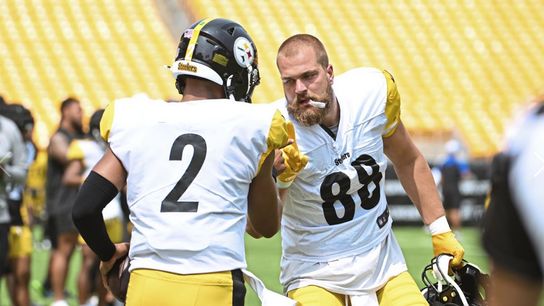 Steelers' Justin Fields Offers Some Transparency On The Reality Of Pat Freiermuth's New Contract (Steelers News)