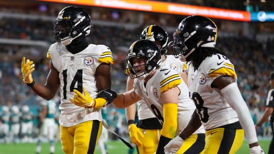 Steelers George Pickens, Diontae Johnson, And Kenny Pickett