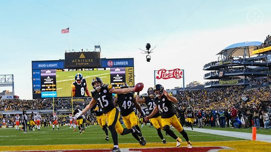 The Pittsburgh Steelers forced a dropped punt by the Cleveland Browns late in the fourth quarter in 2024. The Pittsburgh Steelers forced a dropped punt by the Cleveland Browns late in the fourth quarter in 2024.