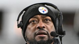 Steelers' James Harrison Detailed Exactly When Mike Tomlin Could Be Fired (Steelers News). Photo by Barry Reeger / Imagn Images