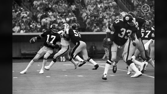 Steelers Joe Gilliam Attempting A Pass Vs Oakland Raiders Week 3, 1974 Steelers Joe Gilliam Attempting A Pass Vs Oakland Raiders Week 3, 1974
