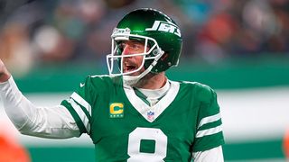 Report: Steelers Told Aaron Rodgers They'd Wait As Long As Possible And They Are (Steelers News). Photo by Yardbarker