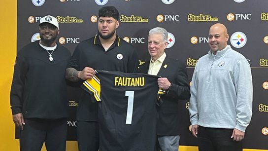 Steelers' Mike Tomlin, Art Rooney II, and Omar Khan on draft night with Troy Fautanu Steelers' Mike Tomlin, Art Rooney II, and Omar Khan on draft night with Troy Fautanu